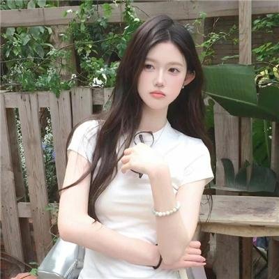 艳阳春水惊鸿